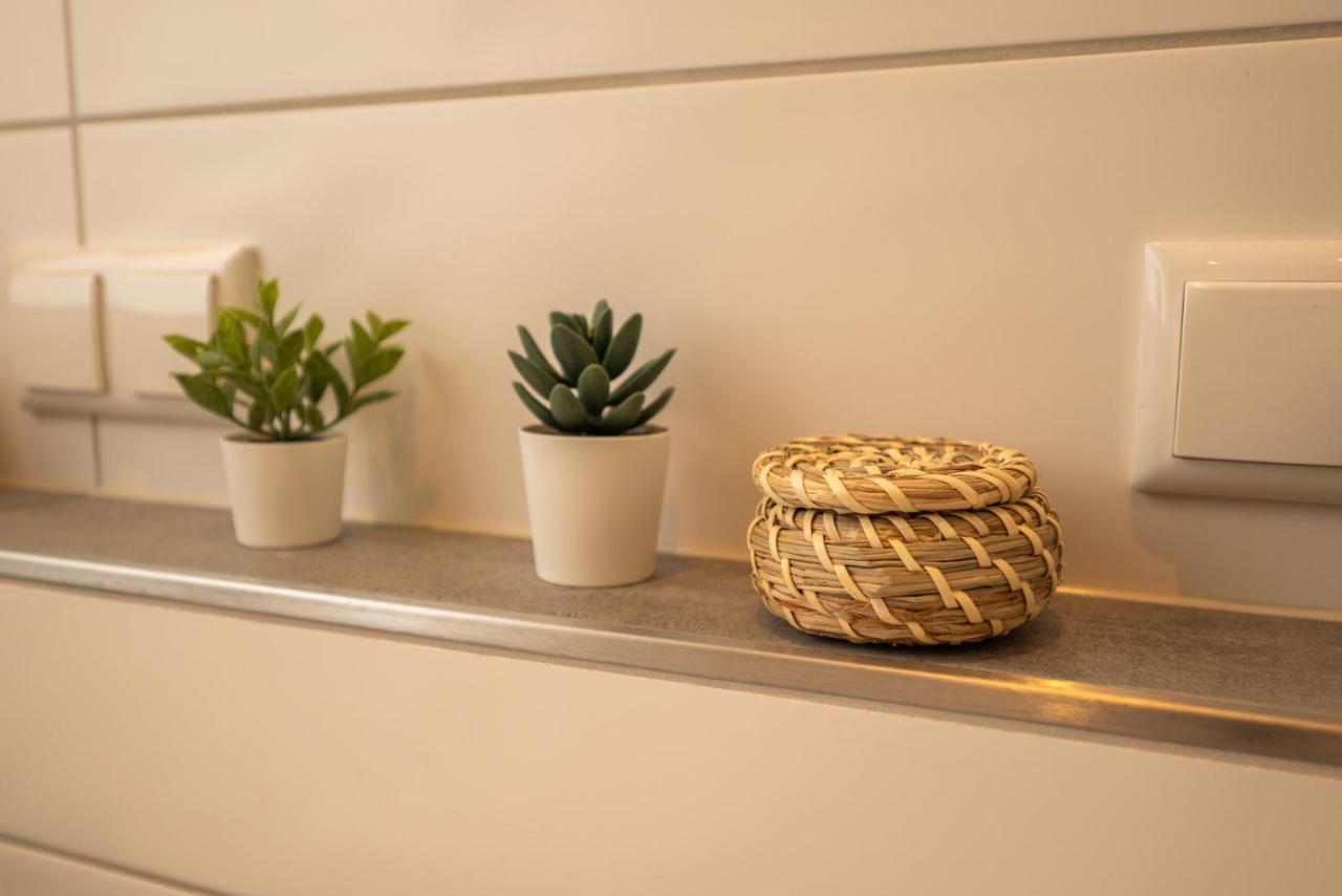 גרה Maremar - Design Apartment - Luxus Boxspringbett - Zentral - Kueche - Arbeitsplatz - Highspeed Wlan מראה חיצוני תמונה